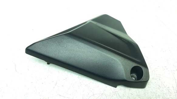 Recambio de moldura para bmw r 1200 r 2015-2019 r 1200 r referencia OEM IAM 46638523156  