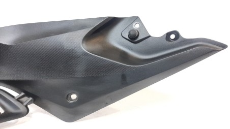 Recambio de moldura para bmw r 1200 r 2015-2019 r 1200 r referencia OEM IAM 46638534273  