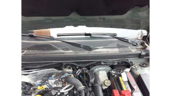 Recambio de brazo limpia delantero derecho para dacia duster iii 2024- eco-g 100 essential referencia OEM IAM 288868092R  