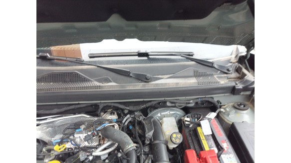 Recambio de brazo limpia delantero izquierdo para dacia duster iii 2024- eco-g 100 essential referencia OEM IAM 288817362R  