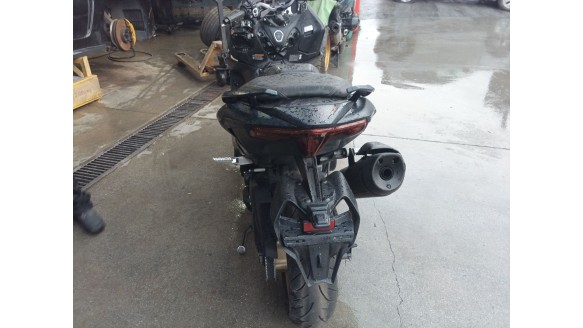 Recambio de piloto trasero central para yamaha tmax 2019- tmax referencia OEM IAM BBW847100000  