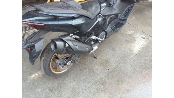 Recambio de radiador agua para yamaha tmax 2019- tmax referencia OEM IAM BBW124610000  