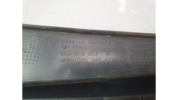 Recambio de torpedo para volkswagen golf vii lim. 2012-2017 gte referencia OEM IAM 5G1819403A  