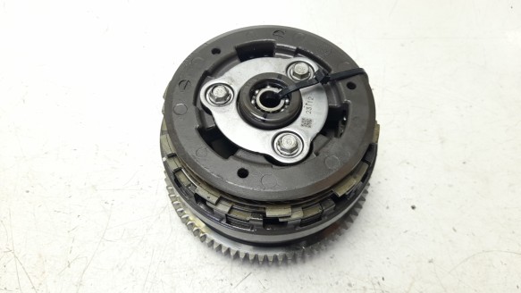 Recambio de campana embrague para ktm duke - 790 duke l referencia OEM IAM 63532001044  