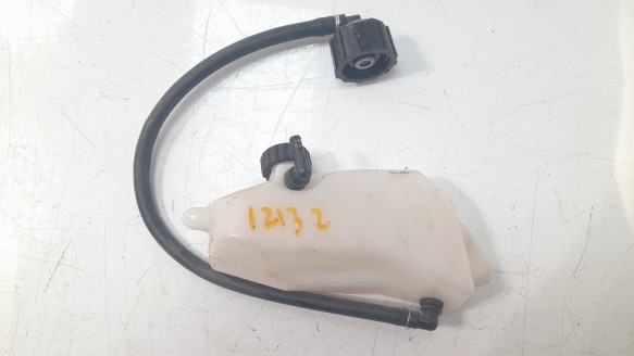 Recambio de deposito expansion para ktm duke - 790 duke l referencia OEM IAM C90735065000  