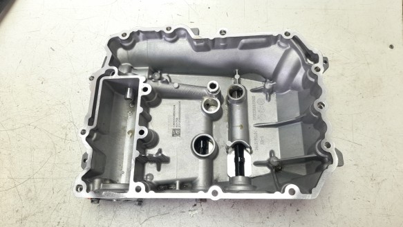 Recambio de carter para ktm duke - 790 duke l referencia OEM IAM C9003008500024  