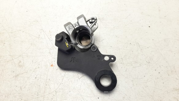 Recambio de pinza de freno trasera derecha para ktm duke - 790 duke l referencia OEM IAM A65413180000  