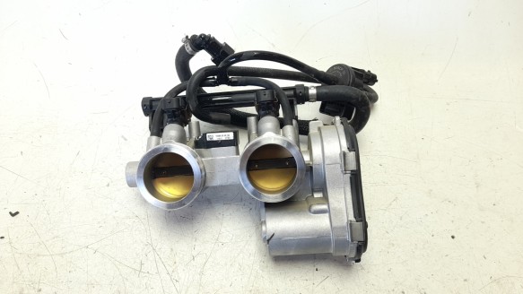 Recambio de cuerpo de inyeccion para ktm duke - 790 duke l referencia OEM IAM A65441001000  