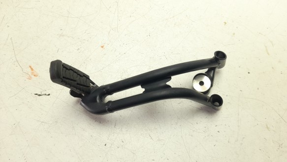Recambio de estribo lateral para ktm duke - 790 duke l referencia OEM IAM C90703051000  