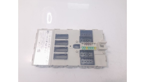 Recambio de caja reles / fusibles para mini cooper se 2020- cooper se electrico referencia OEM IAM 61355A577F2  