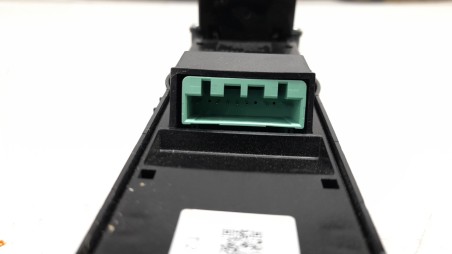 Recambio de warning para volvo xc 40 2017- essential 2wd referencia OEM IAM P31456673  