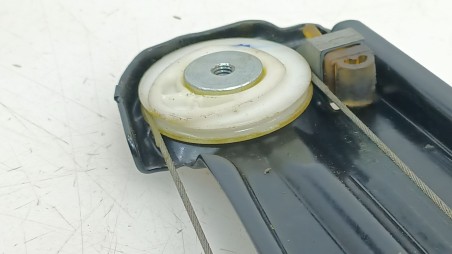 Recambio de elevalunas trasero derecho para bmw 5 (e60) 2001-2010 525 d referencia OEM IAM 51357075674 7075674 