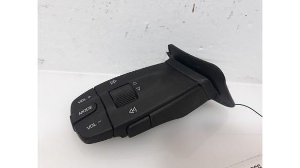 Recambio de mando volante para seat ibiza st (6j8) 2010-2015 style referencia OEM IAM 5J0959849 5J0959849 