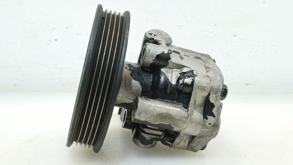 Recambio de bomba servodireccion para kia carnival ii (gq) 1999-2007 2.9 crdi referencia OEM IAM 0K55232600D 0K55232600D 