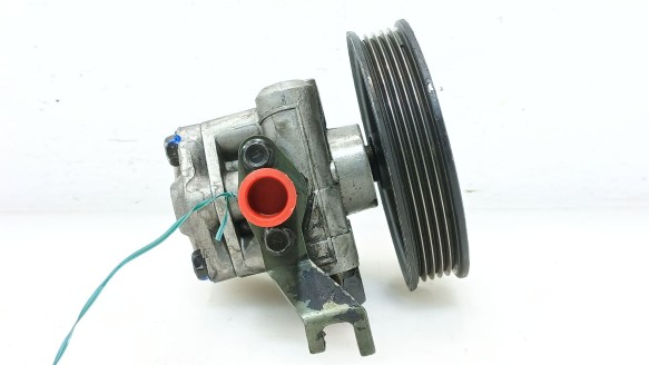 Recambio de bomba servodireccion para kia carnival ii (gq) 1999-2007 2.9 crdi referencia OEM IAM 0K55232600D 0K55232600D 