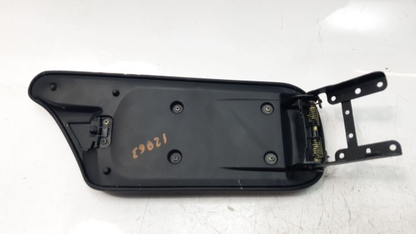 Recambio de apoyabrazos central para toyota c-hr 2016- hybrid active referencia OEM IAM 58905F4010J0  