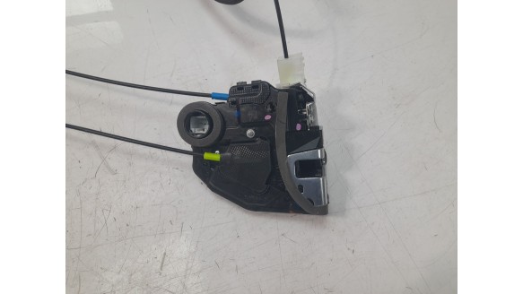 Recambio de cerradura puerta trasera izquierda para toyota c-hr 2016- hybrid active referencia OEM IAM 69060F4020  