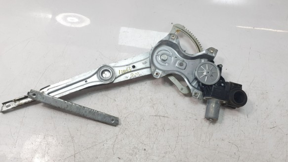 Recambio de elevalunas delantero derecho para toyota c-hr 2016- hybrid active referencia OEM IAM 69810F4010  