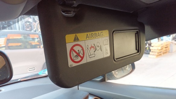 Recambio de parasol derecho para toyota c-hr 2016- hybrid active referencia OEM IAM 74310F4014C1  