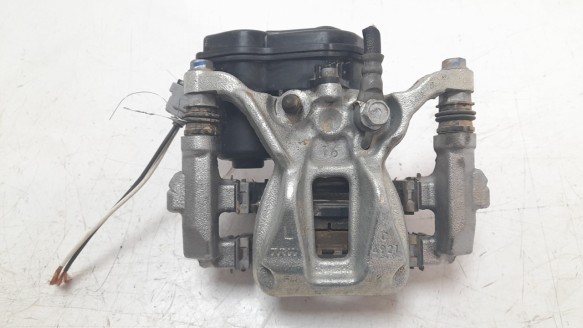 Recambio de pinza de freno trasera izquierda para toyota c-hr 2016- hybrid active referencia OEM IAM 46310F4011  