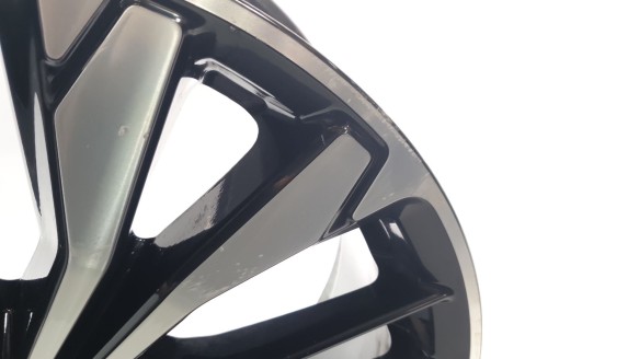 Recambio de llanta para ford kuga 2019- titanium referencia OEM IAM LV4CP2A  