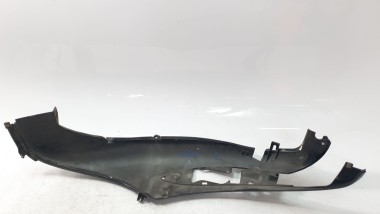 Recambio de moldura para piaggio beverly - beverly 500 cruiser (m34) referencia OEM IAM CM024702   2