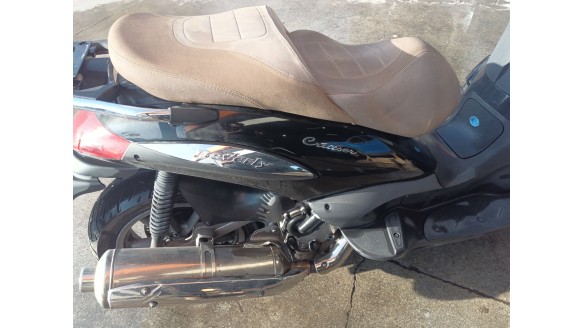 Recambio de moldura para piaggio beverly - beverly 500 cruiser (m34) referencia OEM IAM CM024702  