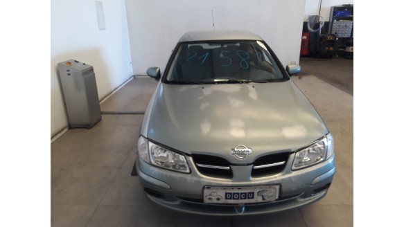 nissan almera (n16/e) 2000-2006 del año 2001