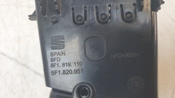 Recambio de asiento para seat leon (5f1) 2012-2021 1.5 tsi referencia OEM IAM 5F1819110  