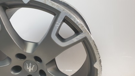 Recambio de llanta para maserati levante suv (m161) 2016- 3.0 d q4 referencia OEM IAM 670044701  