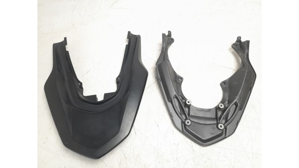 Recambio de agarradera trasera para honda pcx 125 2020- referencia OEM IAM 84100K97T00  