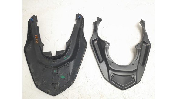 Recambio de agarradera trasera para honda pcx 125 2020- referencia OEM IAM 84100K97T00  