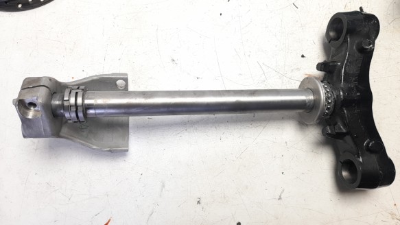 Recambio de tija para bmw c - c 400 x referencia OEM IAM 8558146  