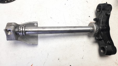 Recambio de tija para bmw c - c 400 x referencia OEM IAM 8558146  