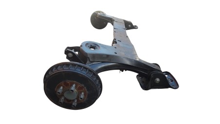 Recambio de puente trasero para seat arona (kj7, kjp) 2017- 1.6 tdi referencia OEM IAM 2Q0501053CM  