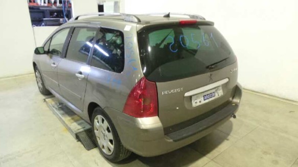 peugeot 307 break / sw (s1) 2002-2005 del año 2004