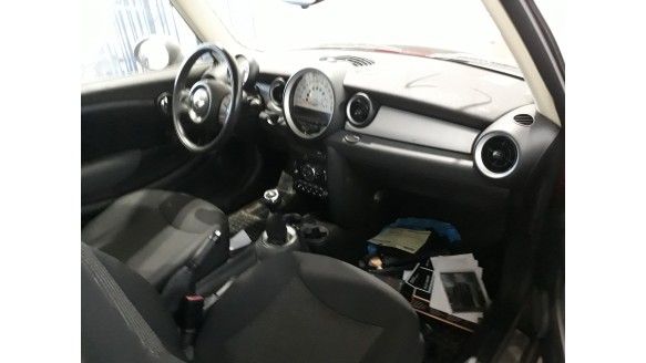 bmw mini (r56) 2006-2014 del año 2011