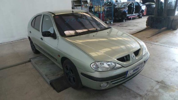 renault megane i fase 2 berlina (ba0) 1999-2002 del año 2002