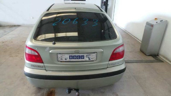 renault megane i fase 2 berlina (ba0) 1999-2002 del año 2002