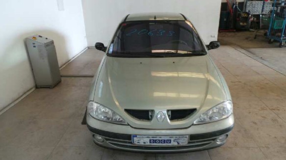 renault megane i fase 2 berlina (ba0) 1999-2002 del año 2002