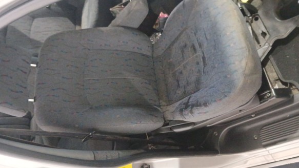 Recambio de asiento delantero derecho para hyundai h100 furgoneta 1993-2007 2.5 d referencia OEM IAM 880214A050BUS 880214A050BUS