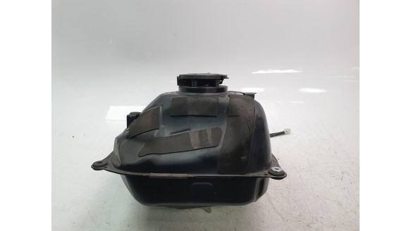 Recambio de deposito combustible para yamaha tmax 2019- tmax referencia OEM IAM BBW241100000  