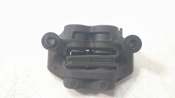 Recambio de pinza de freno delantera derecha para yamaha tmax 2019- tmax referencia OEM IAM 2PW2580U2000  