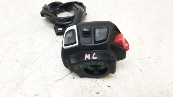 Recambio de piña luces derecha para yamaha tmax 2019- tmax referencia OEM IAM BBW8291R0000  