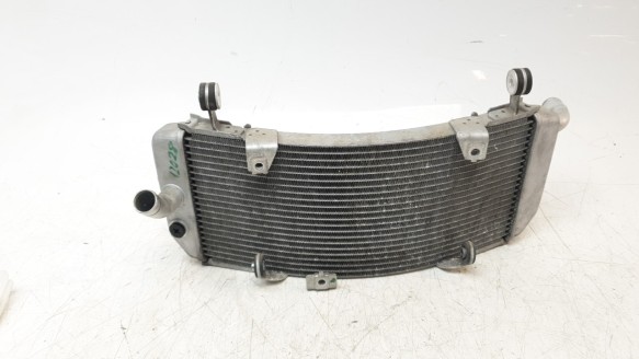 Recambio de radiador agua para yamaha tmax 2019- tmax referencia OEM IAM BBW124610000  