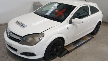 opel astra h gtc (a04) 2005-2010 del año 2006