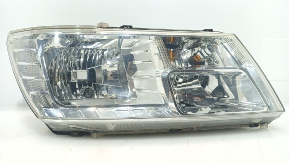 Recambio de faro derecho para fiat freemont (345_) 2011- 2.0 jtd 4x4 referencia OEM IAM K05067788AC 05067788AC 
