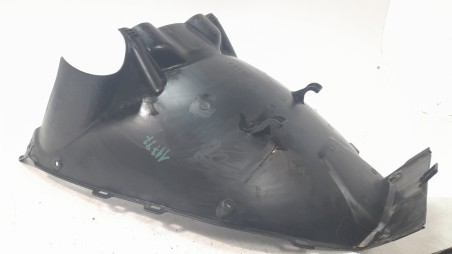 Recambio de moldura para honda pcx 125 2020- referencia OEM IAM 64521K1ZJ100  