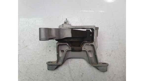 Recambio de soporte motor derecho para mazda 3 berlina (bp) 2019- evolution referencia OEM IAM BDNG39060B  