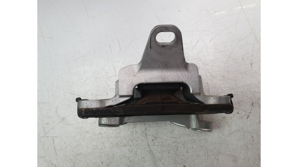 Recambio de soporte motor izquierdo para mazda 3 berlina (bp) 2019- evolution referencia OEM IAM BDNF39040B  